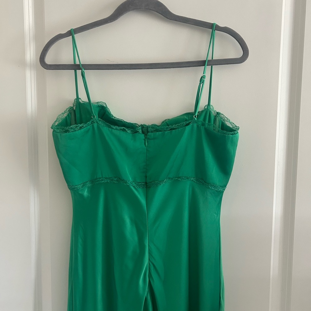 Astr Vibrant Green Satin Dress - Picture 5 of 11